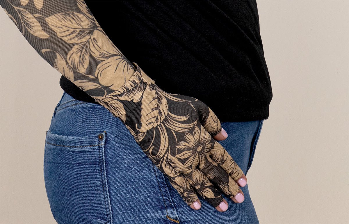 Bali Sand Gradient Compression Glove